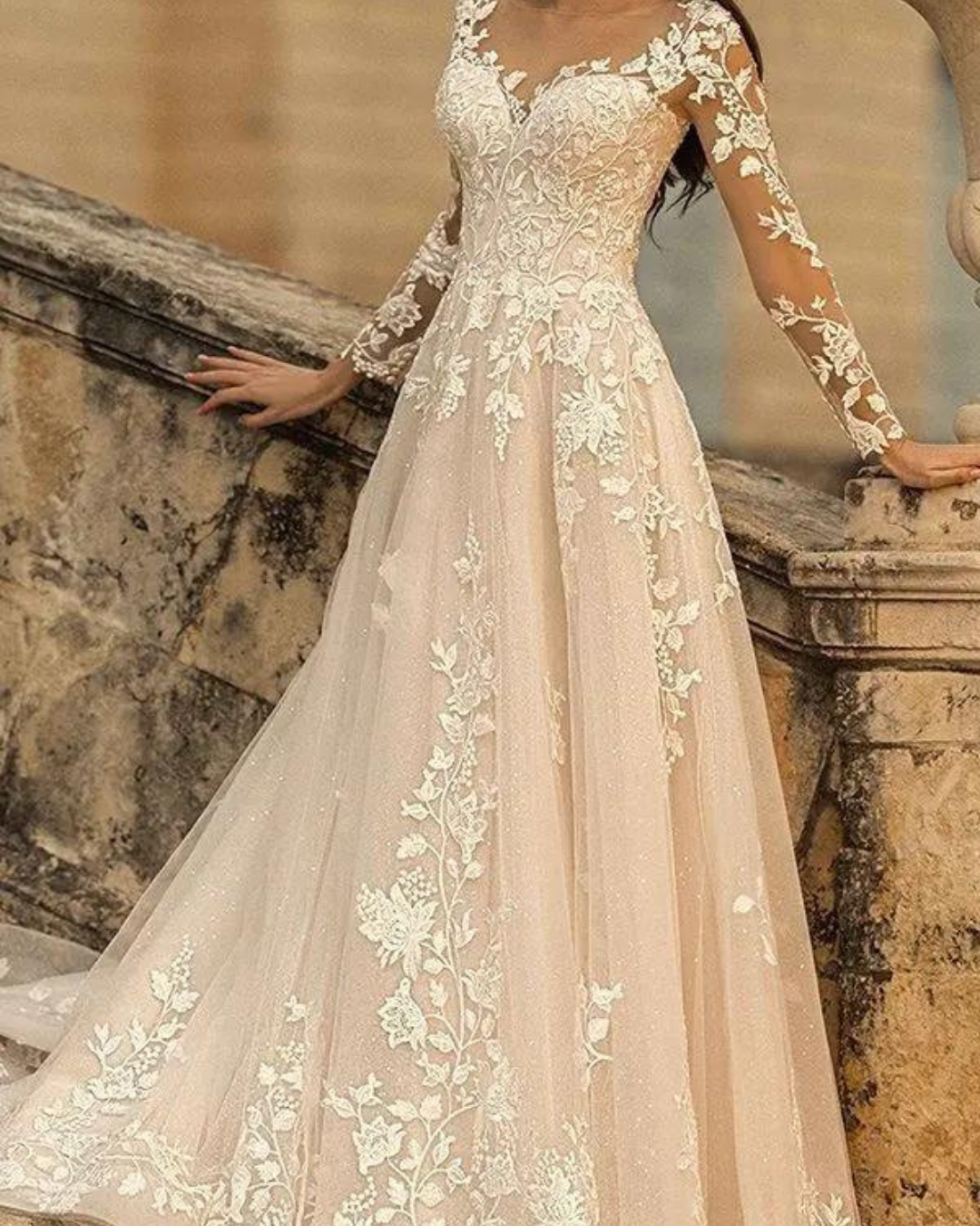 white floral design in bridal outfit<br />
